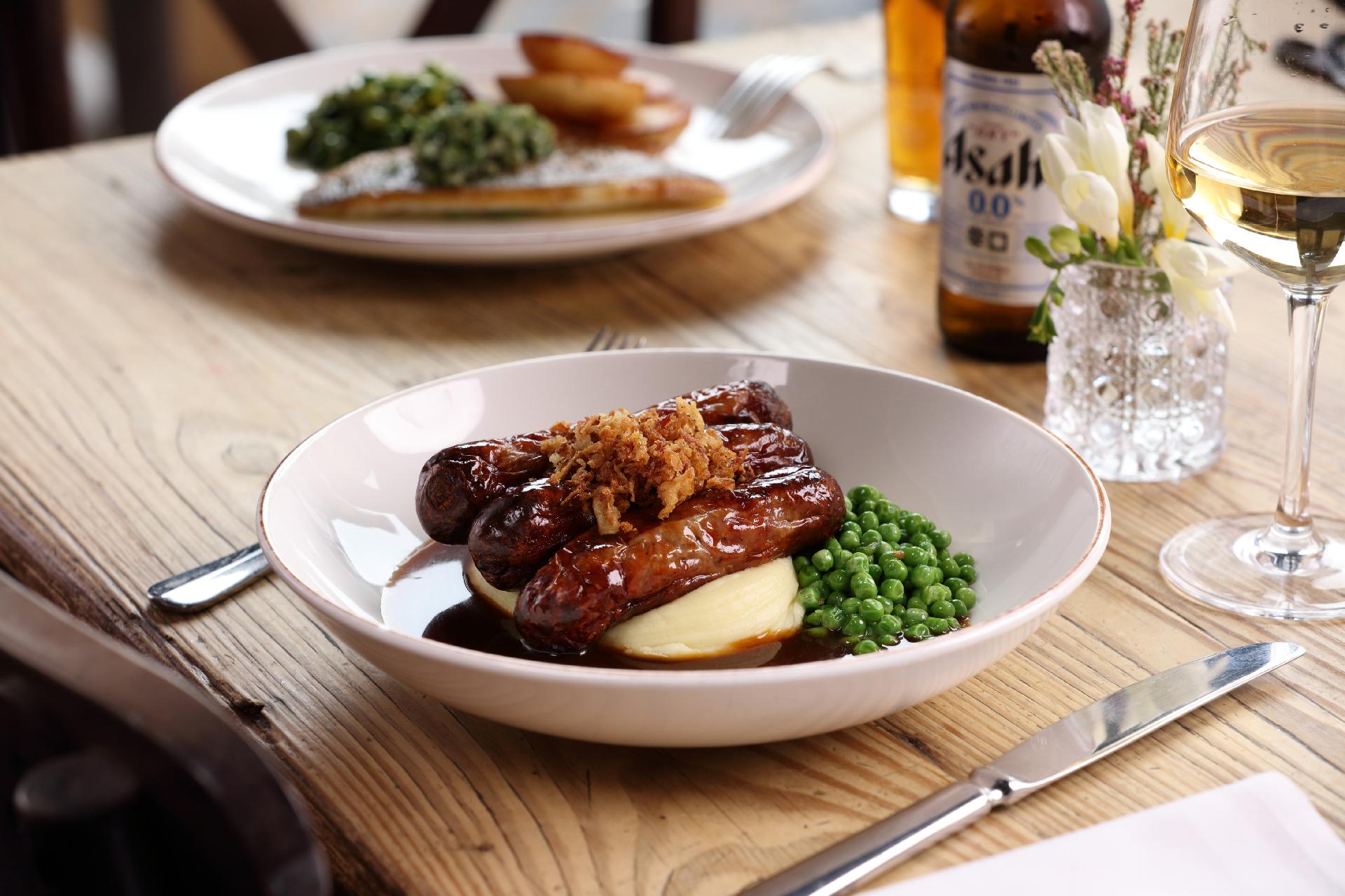 The Lock Stock & Barrel, photo 1