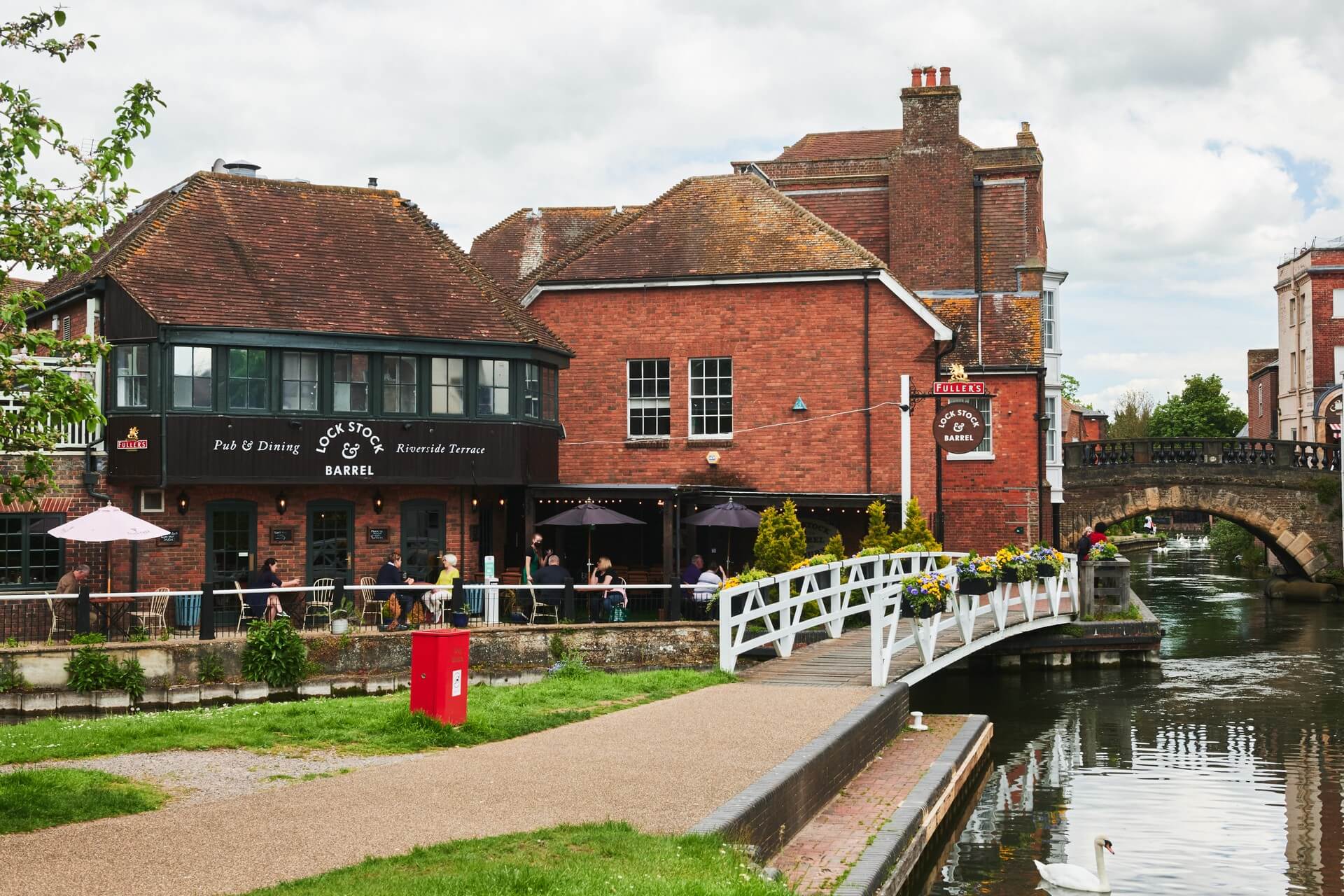 The Lock Stock & Barrel Fuller's Pub and Restaurant in Newbury